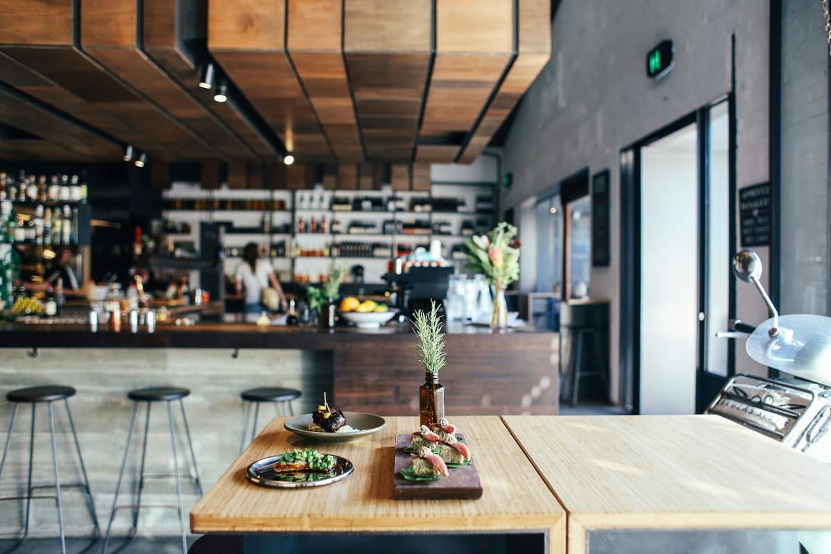 12 unique restaurants that you must try in Singapore Post feature image