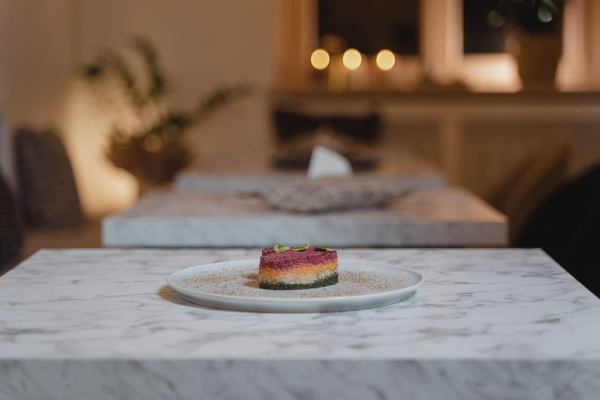 15 Best Restaurants and Cafes in Sentosa Worth Visiting Right Now Post feature image