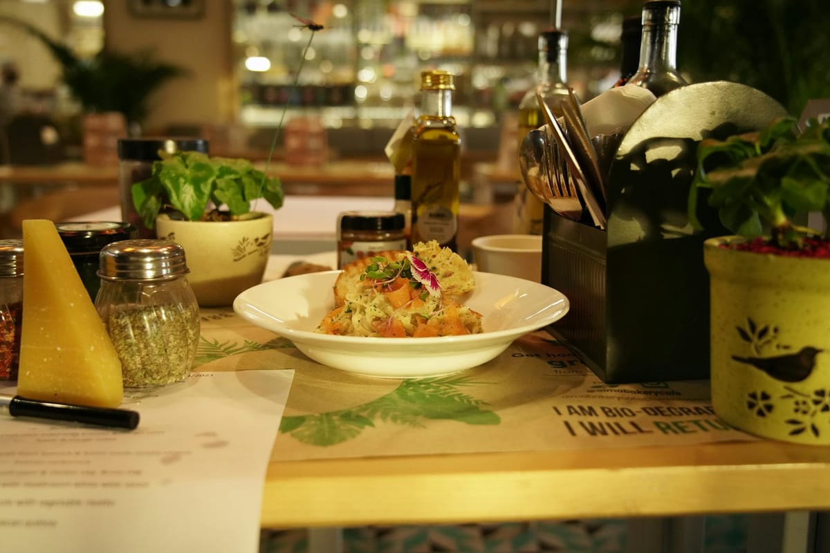 15 Best Restaurants and Cafes in Sentosa Worth the Trip Post feature image