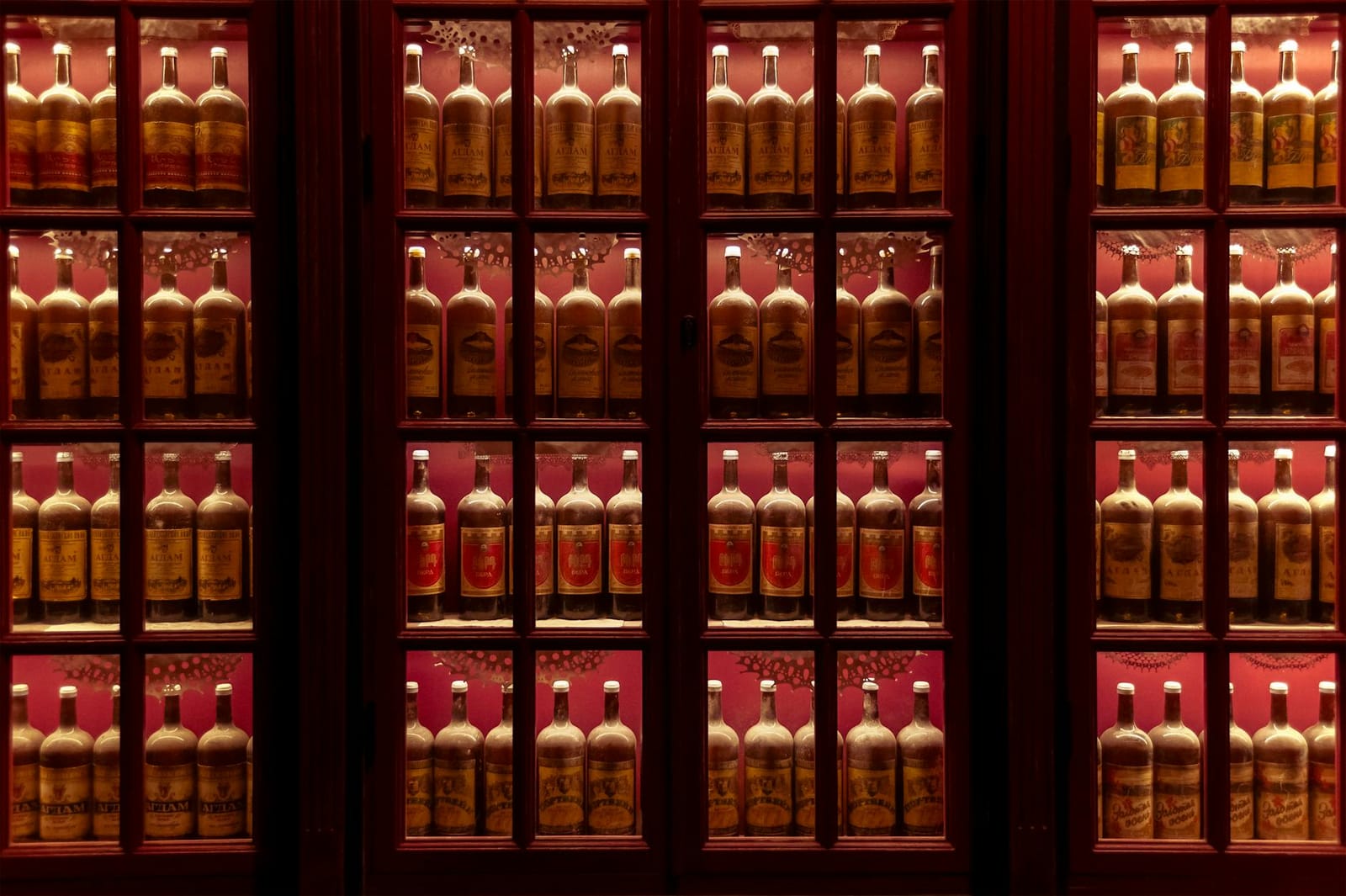 Singapore's Ultra-Exclusive Rooftop Wine Bars: S$500+ Bottle Minimums Post feature image