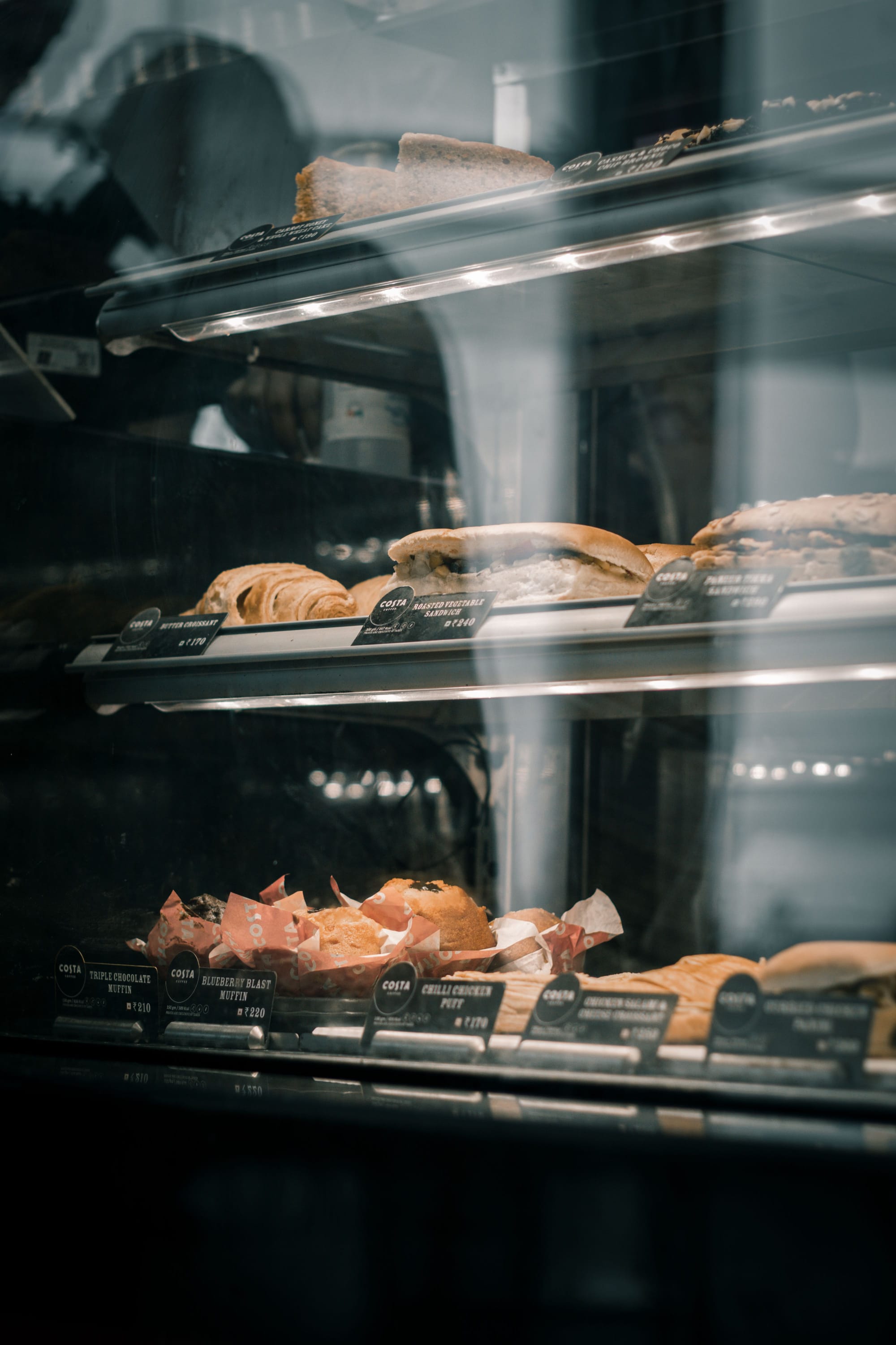 We Tried This Popular Rooftop Bakery Cafe In Maxwell By A Greek-Cypriot Chef Post image
