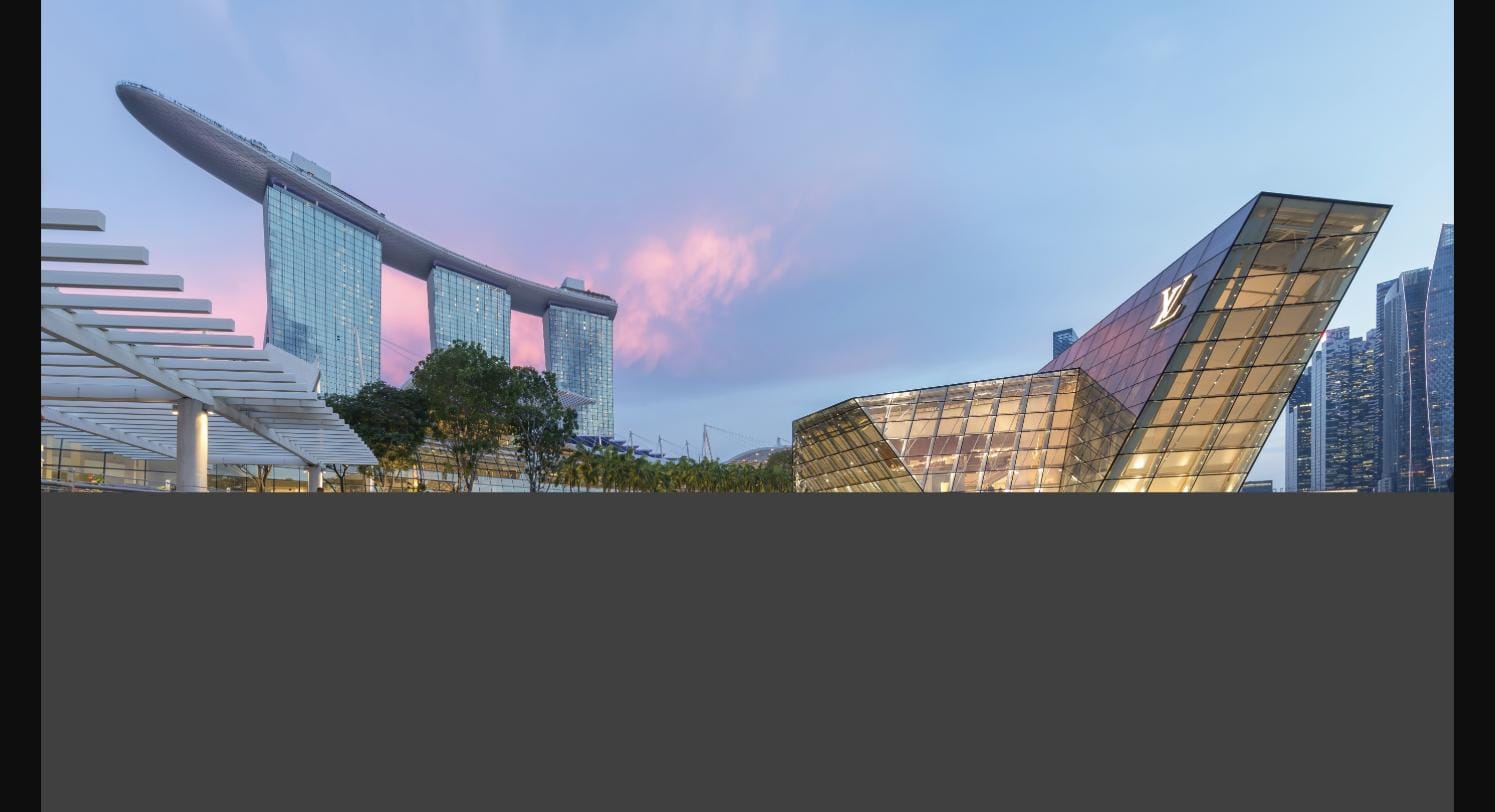 Lewis Hamilton's +44 and Almave Make Their SEA Debut at Marina Bay Sands Post image