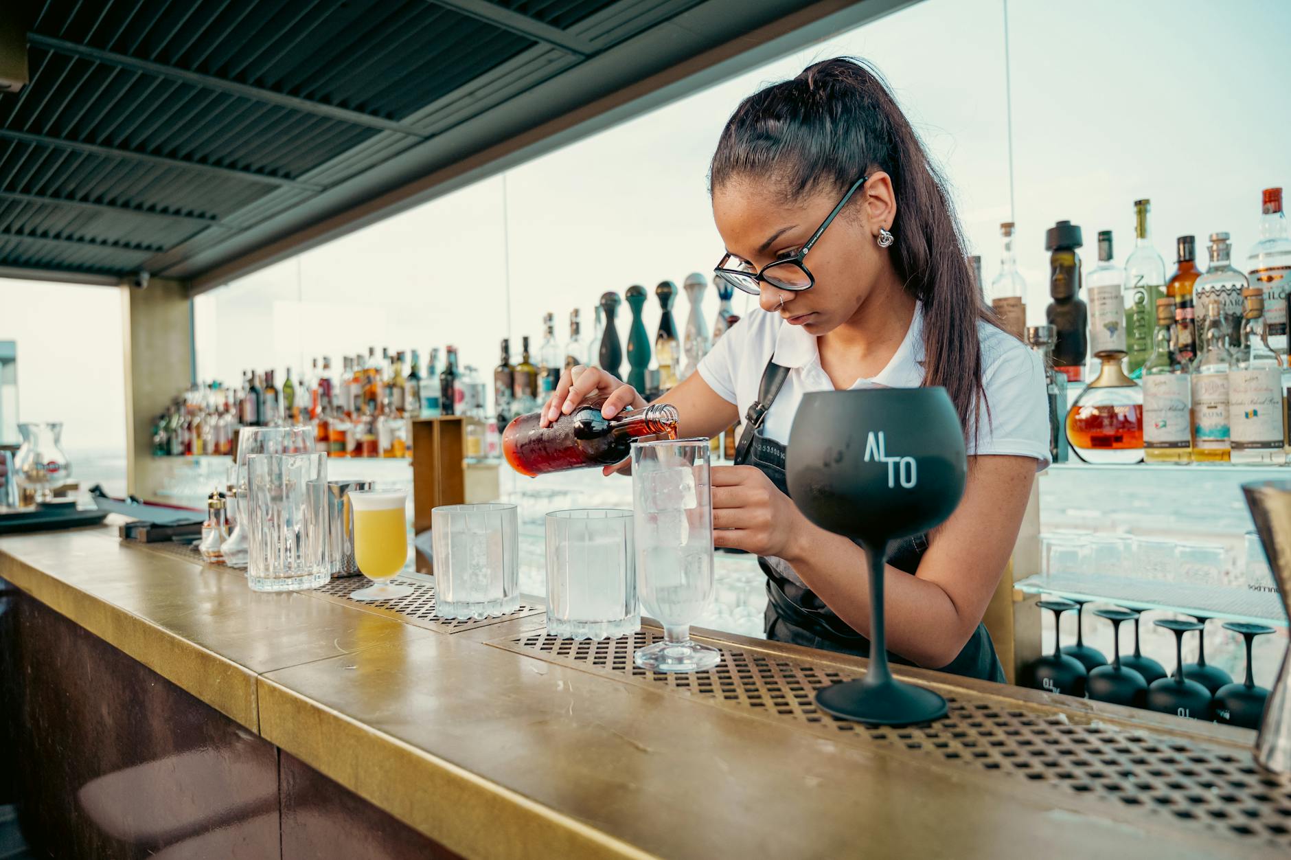 We Tried This Popular Rooftop Bakery Cafe In Maxwell By A Greek-Cypriot Chef Post feature image