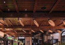 LONG BAR – RAFFLES SINGAPORE